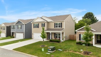 1629 Cabernet Ln, Knoxville, TN 37918