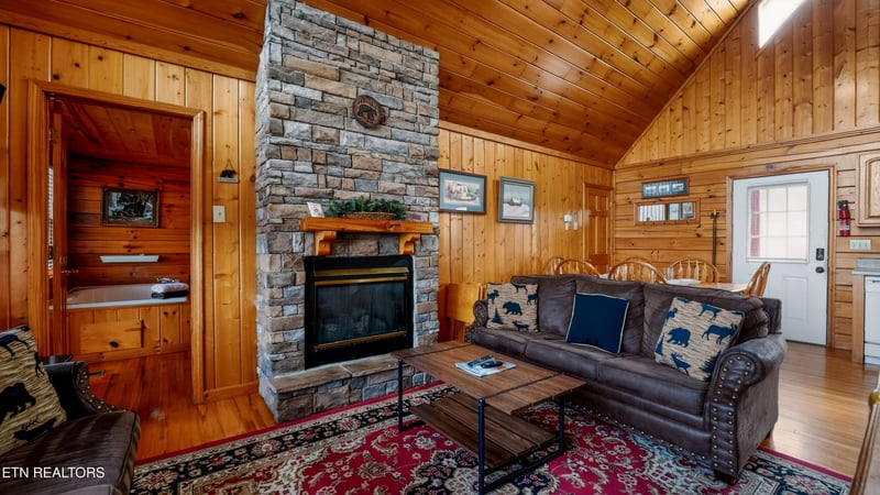 1629 Pinewood Way, Sevierville, TN 37862