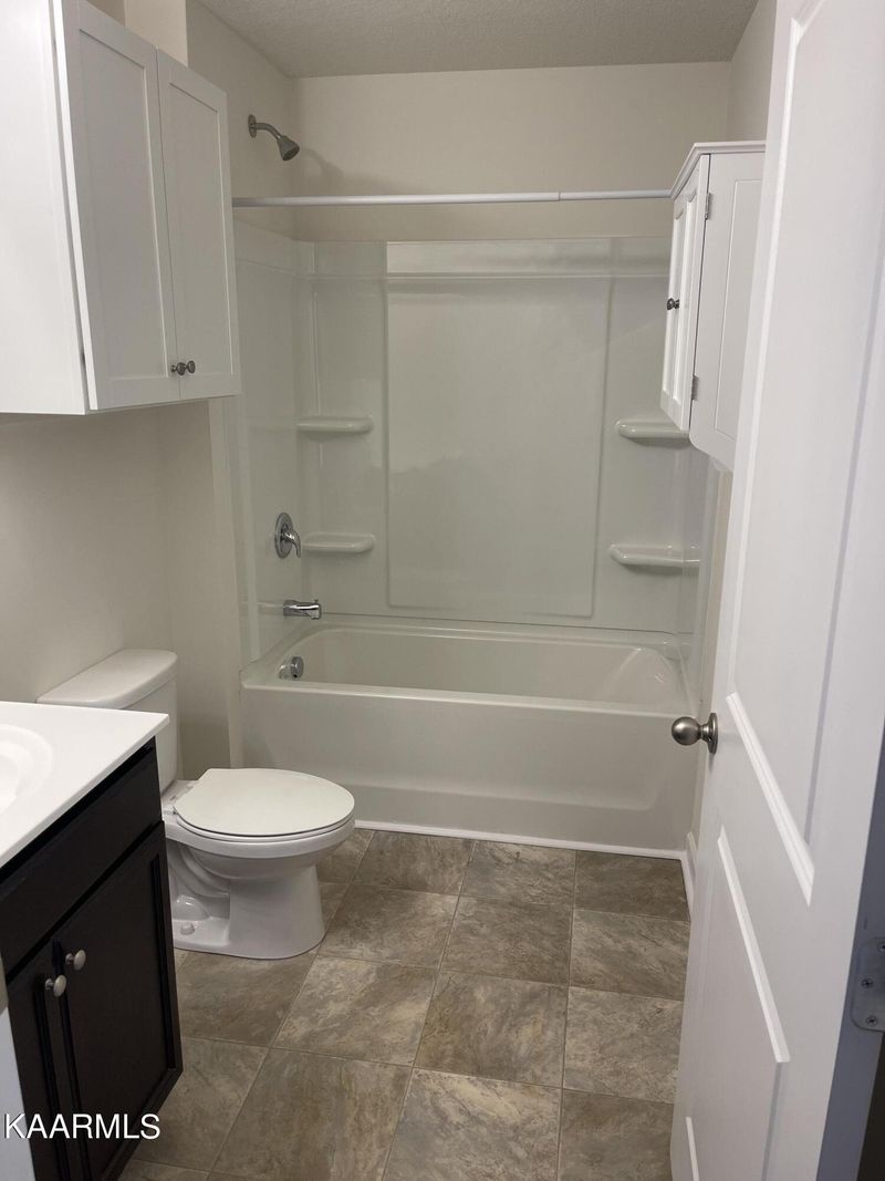 1629 River Poppy Rd, Mascot, TN 37806