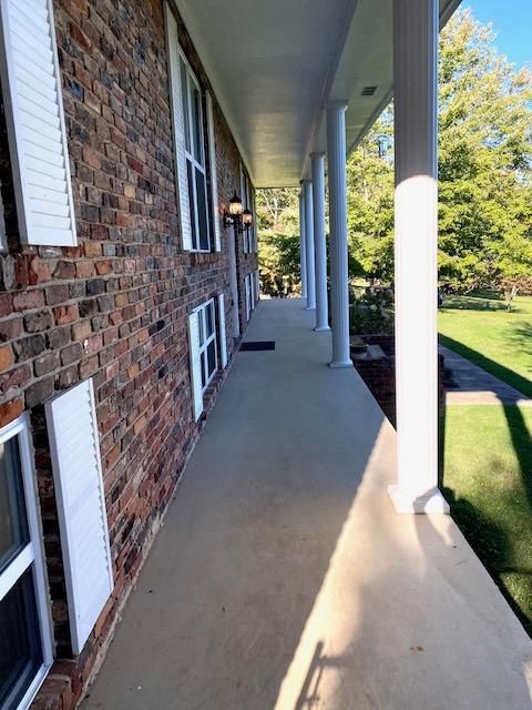 163 Cedar Cir, Lenoir City, TN 37772