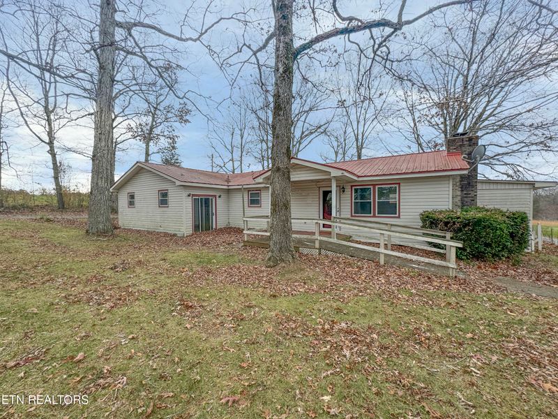 163 Drew Howard Rd, Crossville, TN 38558