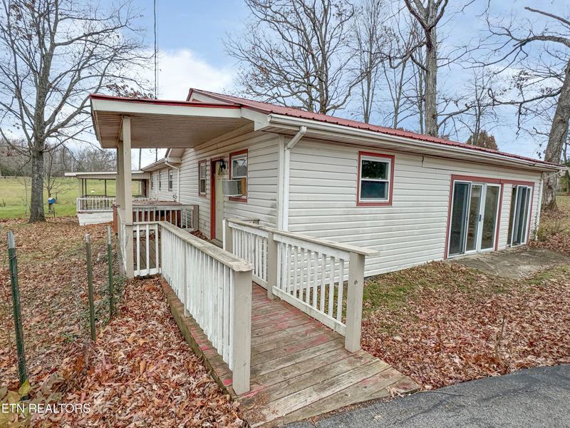 163 Drew Howard Rd, Crossville, TN 38558