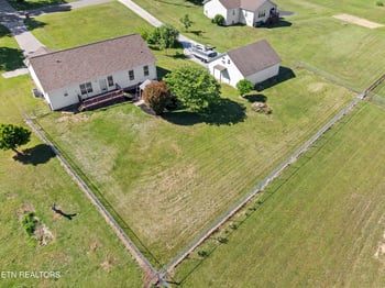 163 Foxglen Ln, Andersonville, TN 37705