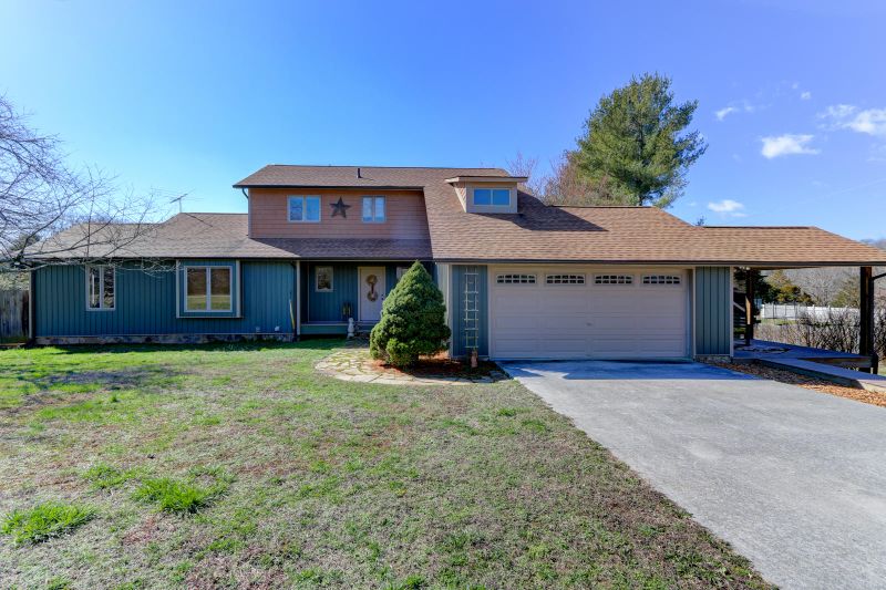163 Irwin Ln, Clinton, TN 37716