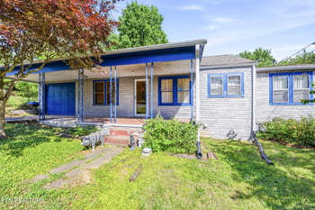 163 Ivy Ave, Lenoir City, TN 37771
