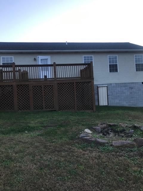 163 Kaysprings Cir, Jacksboro, TN 37757