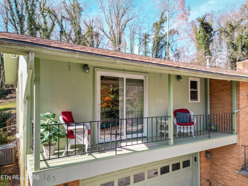 163 Nebraska Ave, Oak Ridge, TN 37830