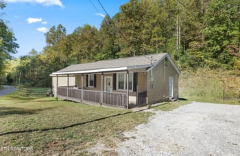 163 Ridge Rd, Sharps Chapel, TN 37866