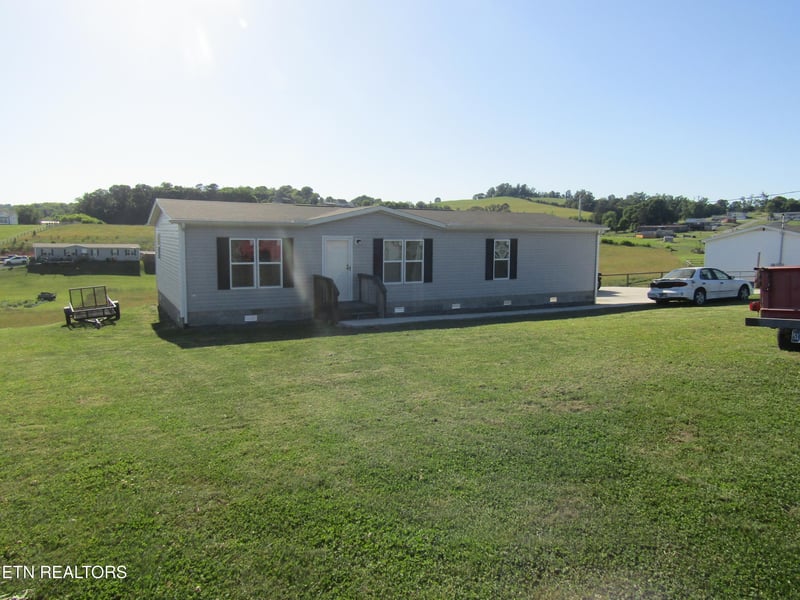 1630 Howell River Rd, Rutledge, TN 37861