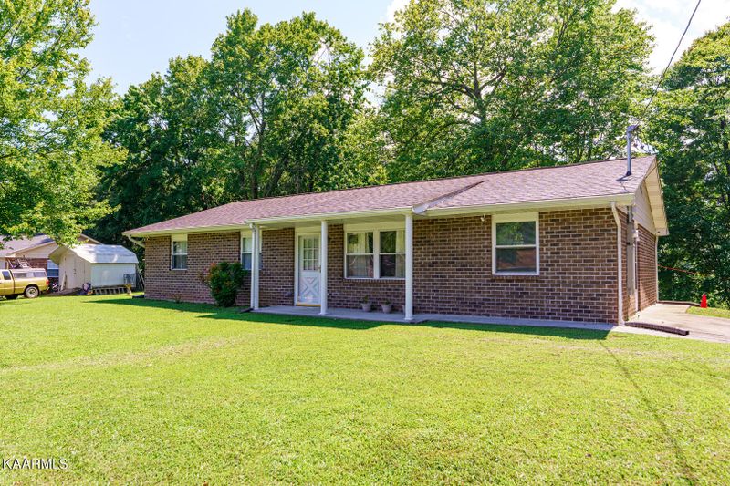 1630 Tecumseh Dr, Knoxville, TN 37912