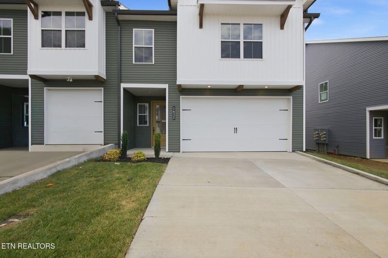 1632 Lateglow Way, Knoxville, TN 37931