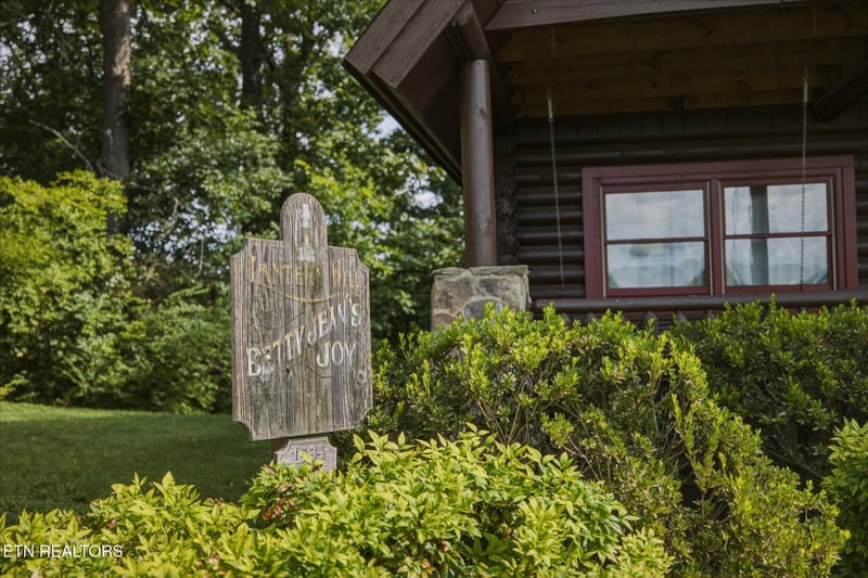 1634 Jed Trl, Sevierville, TN 37862