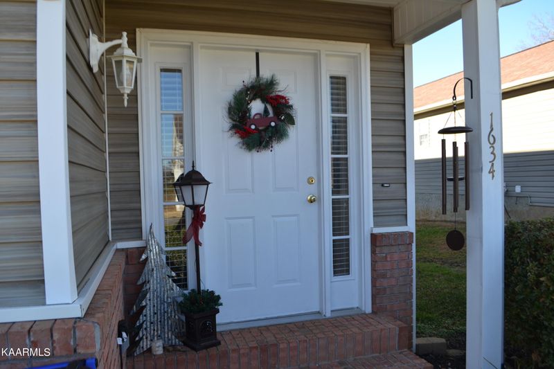 1634 Monte Vista Dr, Sevierville, TN 37862