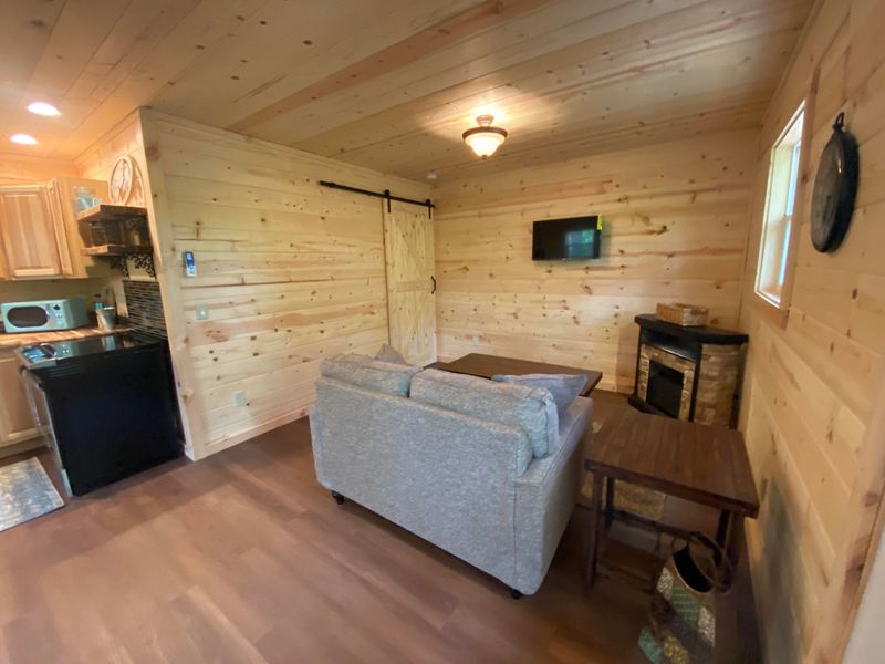 1634 S Mountain View Rd, Sevierville, TN 37876