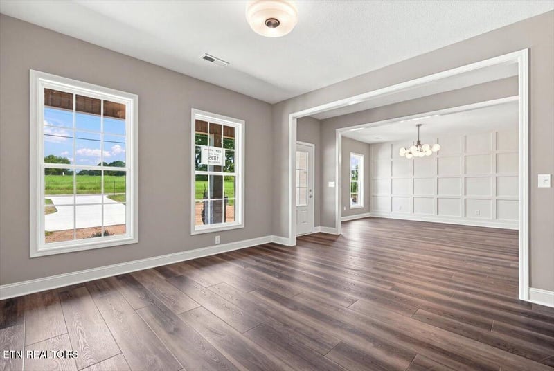 1635 Harvey Rd, Lenoir City, TN 37772