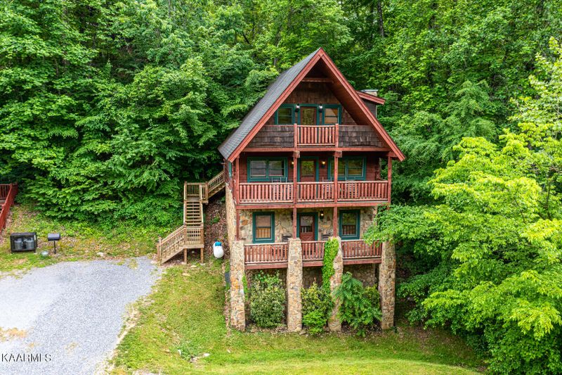 1635 Jed Tr, Sevierville, TN 37862