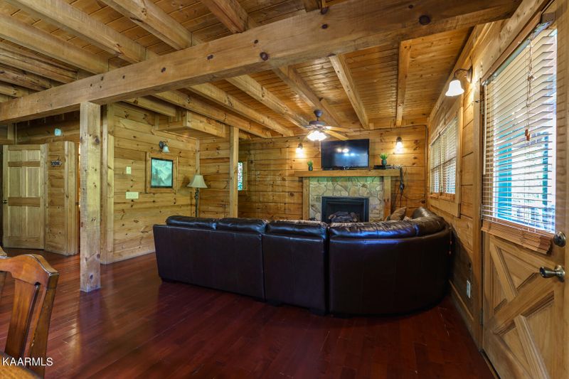 1635 Jed Tr, Sevierville, TN 37862