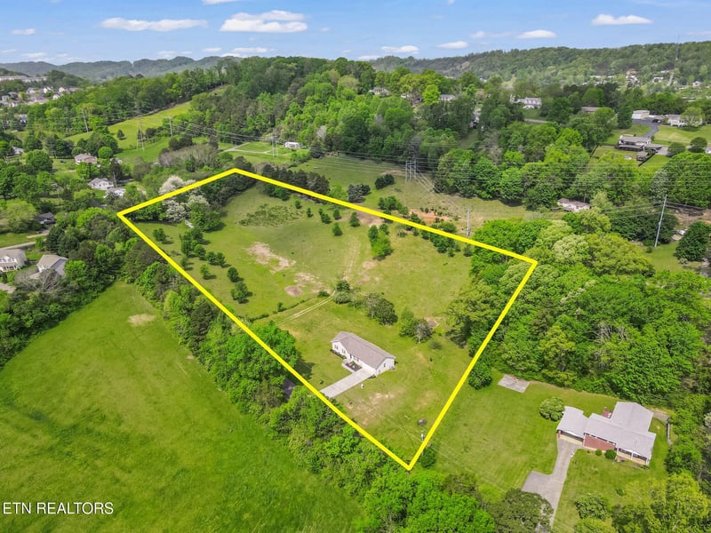 1635 Murray Dr, Knoxville, TN 37912