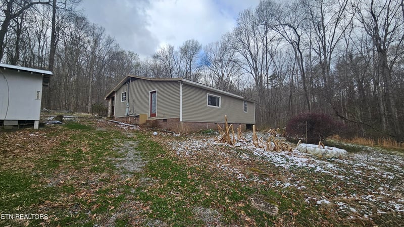 1635 Old Chilhowee Rd, Seymour, TN 37865