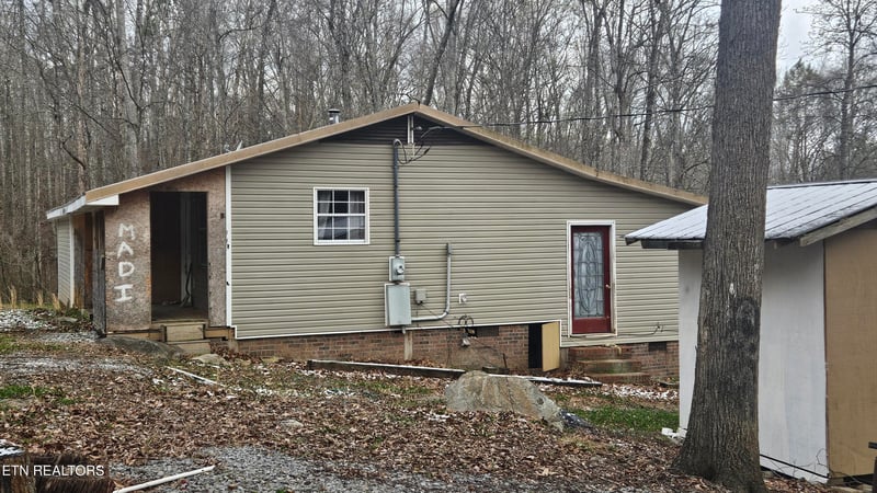 1635 Old Chilhowee Rd, Seymour, TN 37865
