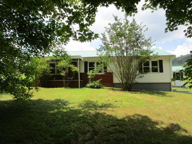 1637 Tater Valley Rd, Washburn, TN 37888