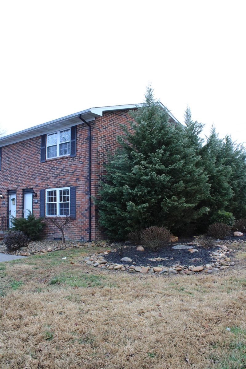 1638 Louisville Rd, Alcoa, TN 37701