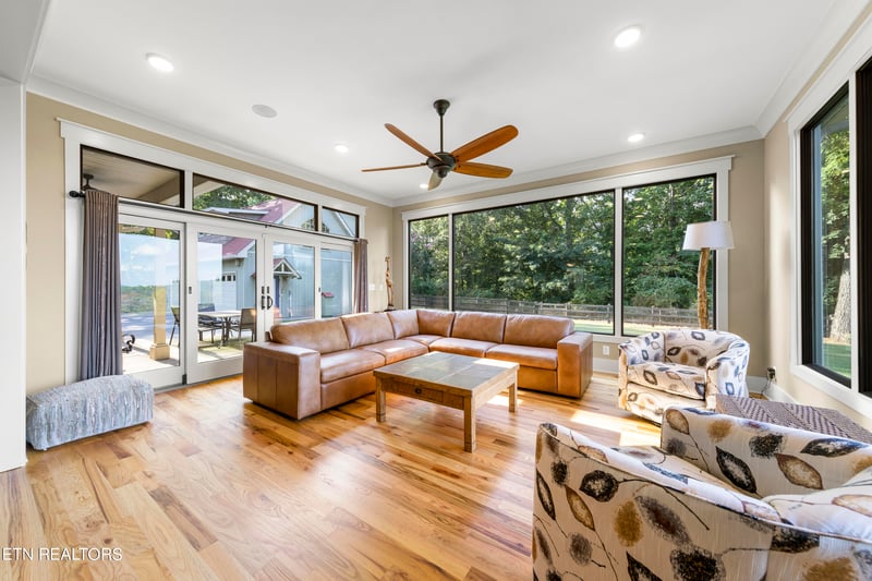 1639 Mccammon Rd, Knoxville, TN 37920
