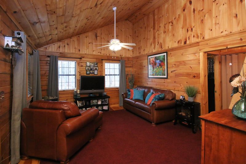 164 Chester Kelley Rd, Tellico Plains, TN 37385
