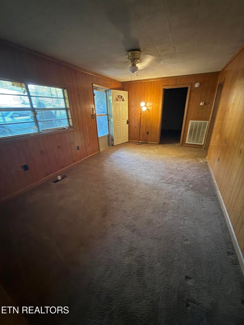 164 County Road 202, Athens, TN 37303