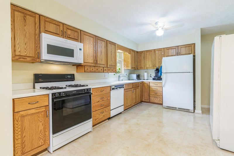 164 Cumberland View Dr, Oak Ridge, TN 37830