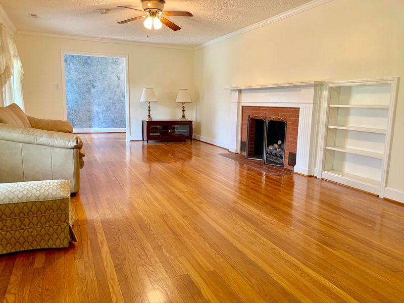 164 John Dossett Ln, Lafollette, TN 37766