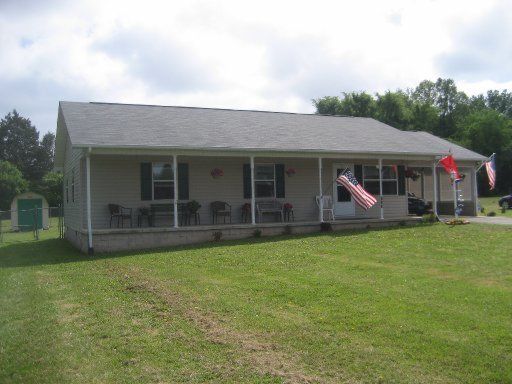 164 Meadowview Ln, Madisonville, TN 37354