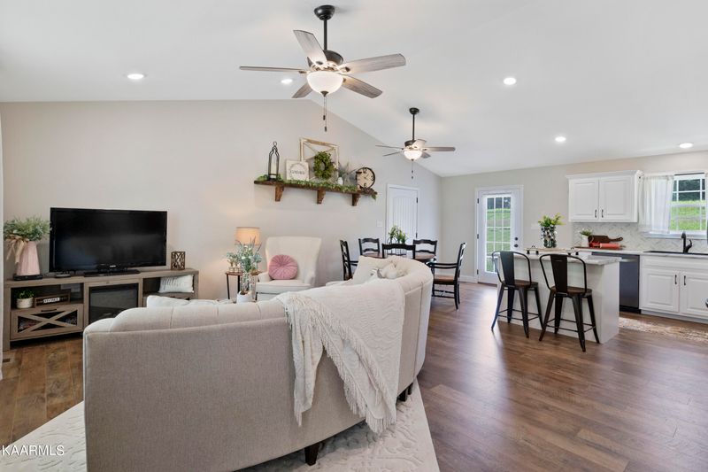 164 Old Maynardville Hwy, Maynardville, TN 37807