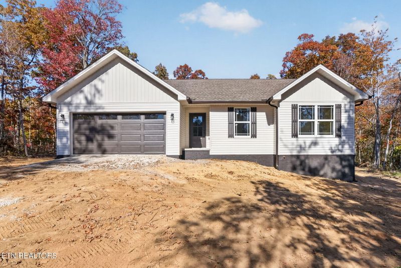 164 Pine Breeze Dr, Monterey, TN 38574