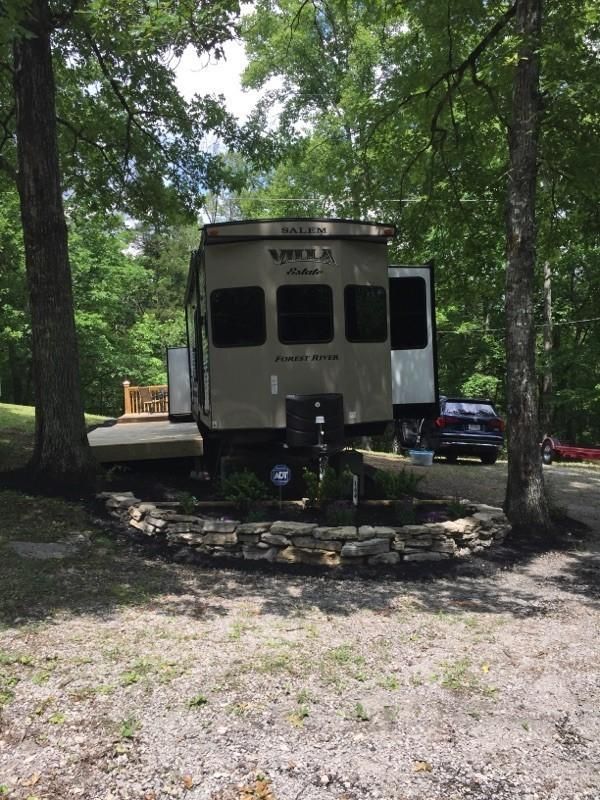 164 Quarry Rd, Jacksboro, TN 37757