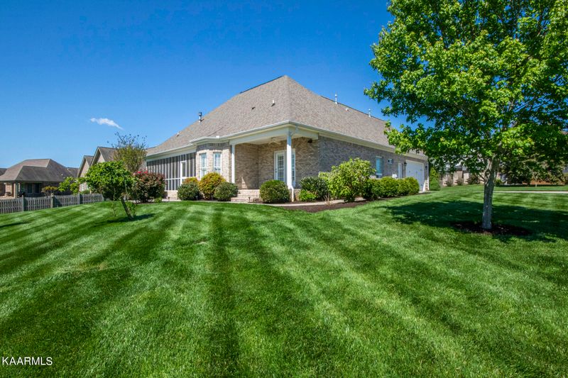 164 Shadowbay Ln #1, Lenoir City, TN 37772