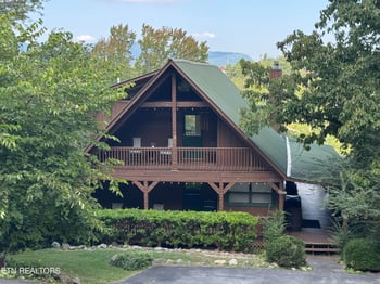 1640 Bench Mountain Way, Sevierville, TN 37862