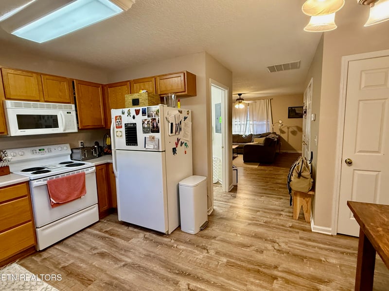 1640 Maple View Way, Knoxville, TN 37918