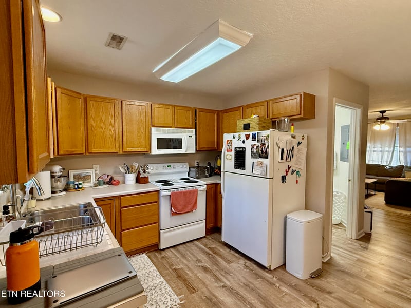 1640 Maple View Way, Knoxville, TN 37918