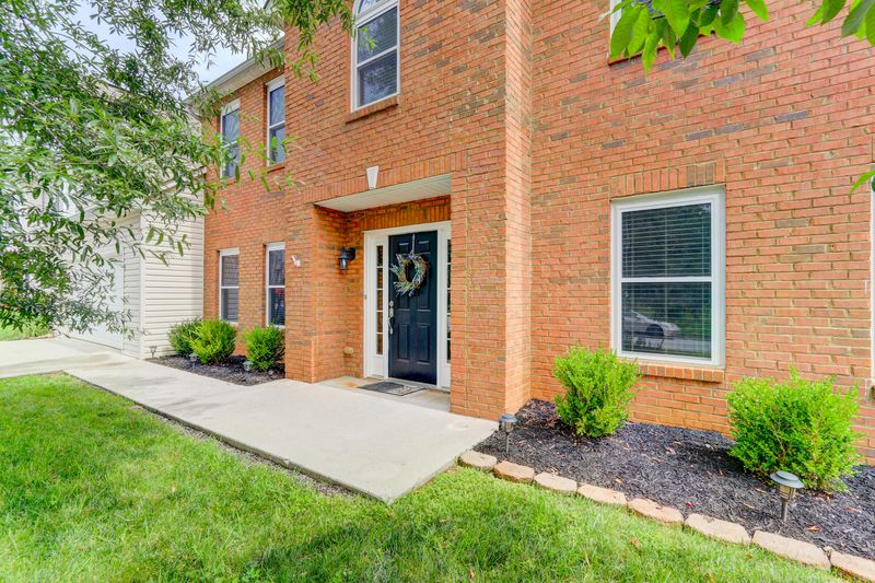 1640 Wolverine Ln, Knoxville, TN 37931
