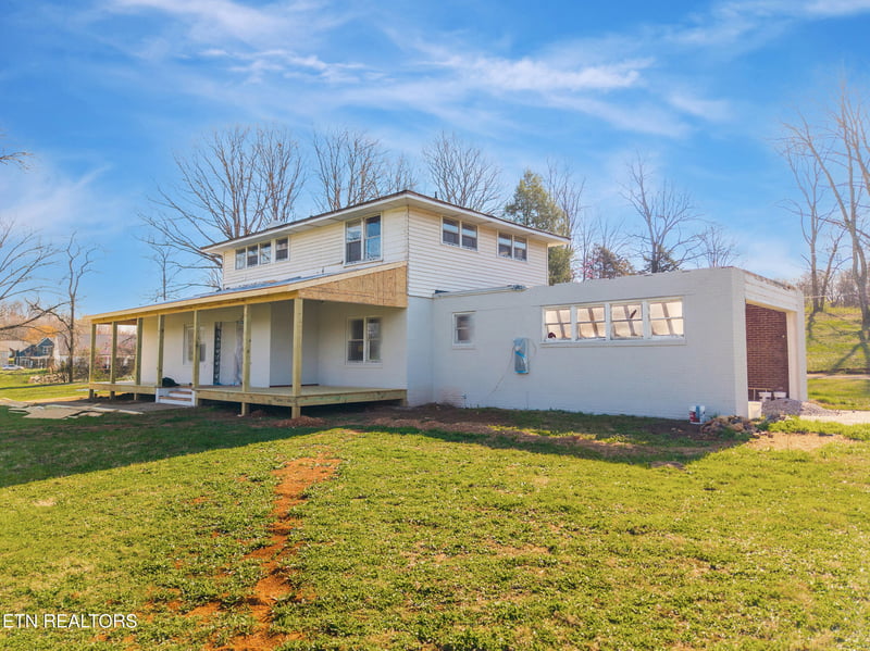 16408 U S 11 E, Lenoir City, TN 37772