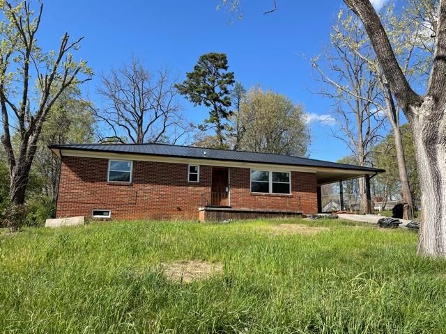 1641 Hugh Dr, Morristown, TN 37813
