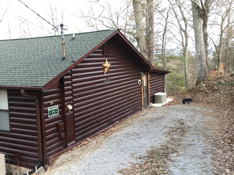 1642 Ridgecrest Dr, Sevierville, TN 37862