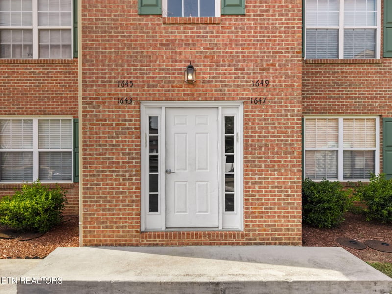 1643 Maple View Way, Knoxville, TN 37918