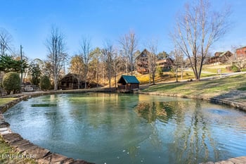 1644 Little Cabin Loop, Sevierville, TN 37862
