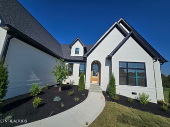 1645 Stone Harbor Blvd, Lenoir City, TN 37772