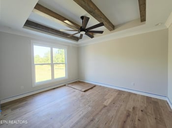 1645 Stone Harbor Blvd, Lenoir City, TN 37772