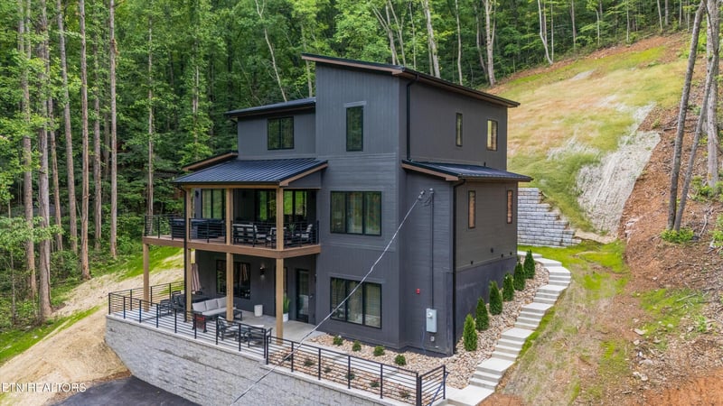 1646 Bear Valley Rd, Sevierville, TN 37876
