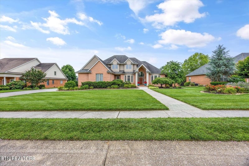 1647 Banebury Ln, Alcoa, TN 37701