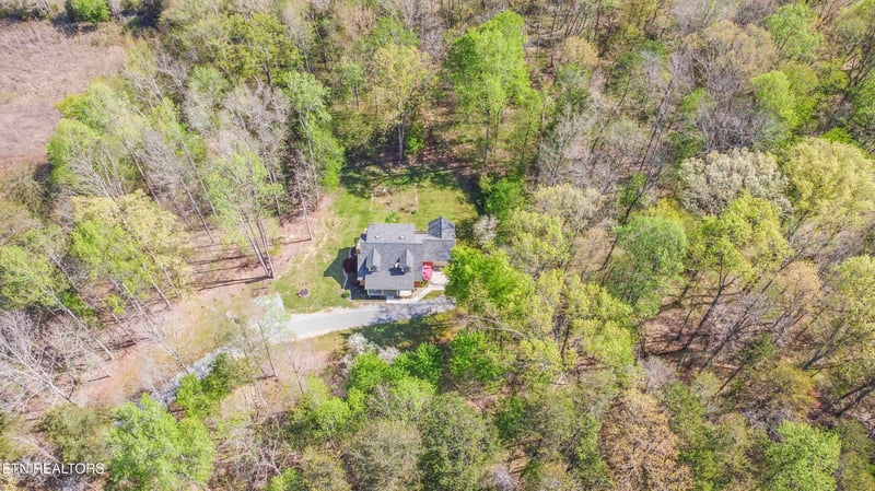 1647 Loudon Hwy, Philadelphia, TN 37846